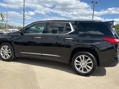 Used 2018 Chevrolet Traverse High Country AWD/4WD image 10