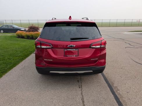Used 2024 Chevrolet Equinox Premier FWD image 7