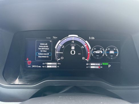 Used 2024 Toyota Sequoia Platinum AWD/4WD image 44