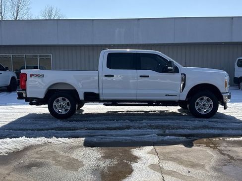 Used 2025 Ford F250 XLT w/ FX4 Off-Road Package image 2