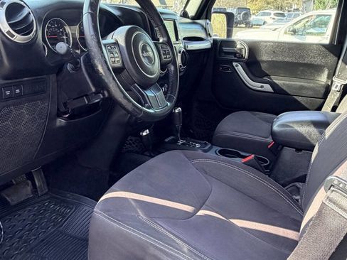 Used 2013 Jeep Wrangler Unlimited Rubicon w/ Dual Top Group image 11