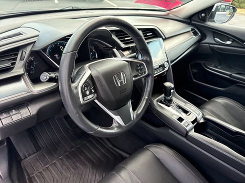 Used 2017 Honda Civic Touring image 14