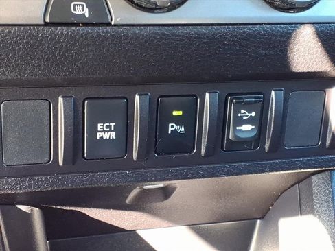 Used 2017 Toyota Tacoma SR5 image 48