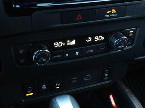 Certified 2022 Nissan Frontier PRO-4X image 17