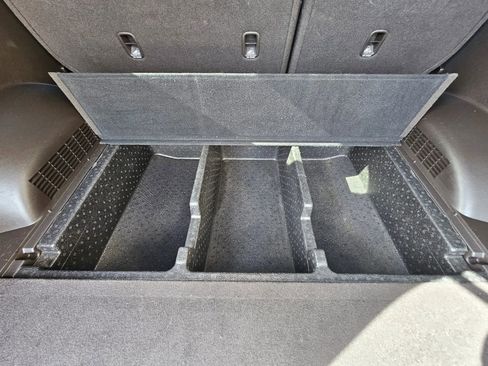 Used 2020 Hyundai Santa Fe SE w/ Cargo Package image 31