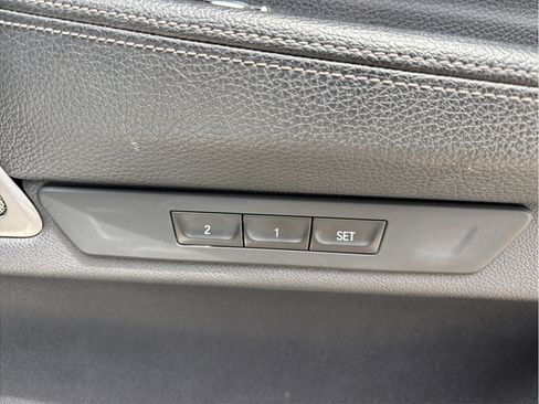 Used 2021 BMW 740i RWD image 50