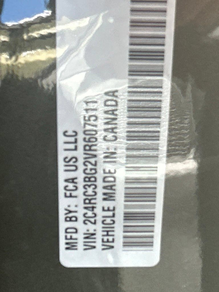 New 2027 Chrysler Pacifica Select AWD/4WD image 33