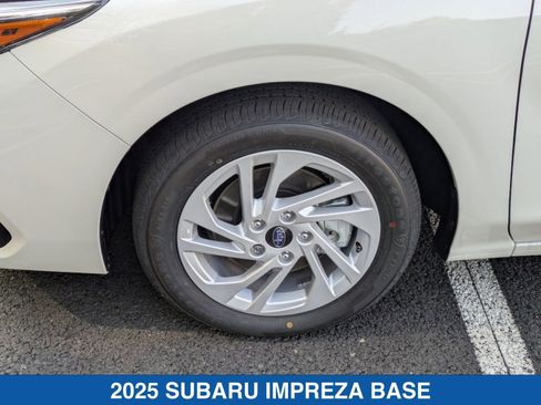 Certified 2025 Subaru Impreza 2.0i image 11