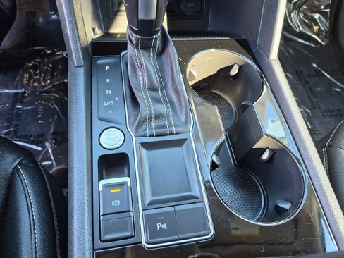 Certified 2023 Volkswagen Atlas SE w/ Black Wheel Package image 20