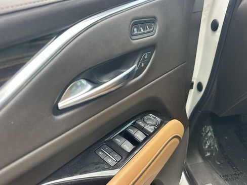 Used 2021 Cadillac Escalade Sport w/ Driver Assist Tech Package AWD/4WD image 18