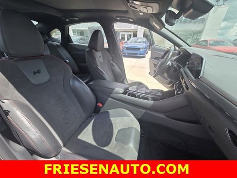 Used 2022 Nissan Altima 2.5 SR image 24