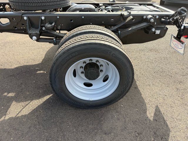 New 2026 Ford F550 Luxury RWD image 15
