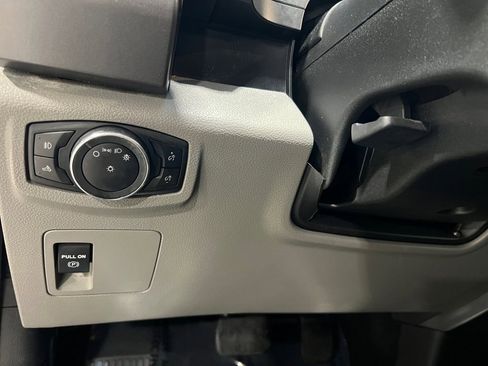 Used 2019 Ford F150 XLT w/ XTR Package image 39