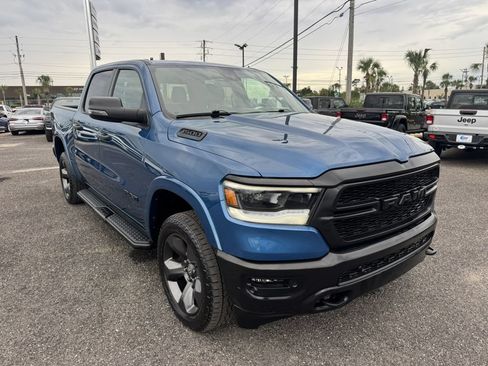 Used 2024 RAM 1500 Big Horn AWD/4WD image 3