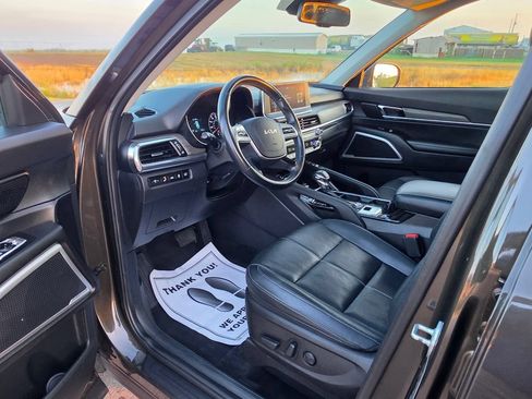 Used 2022 Kia Telluride EX w/ EX Premium Package AWD/4WD image 10