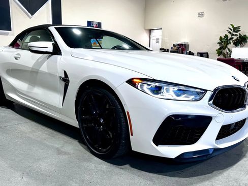 Used 2020 BMW M8 Convertible image 3