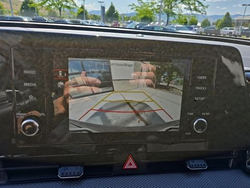 New 2025 Kia Sportage LX image 16