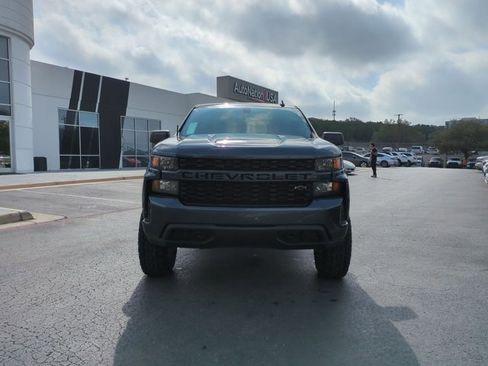 Used 2020 Chevrolet Silverado 1500 Custom w/ Infotainment Package image 3