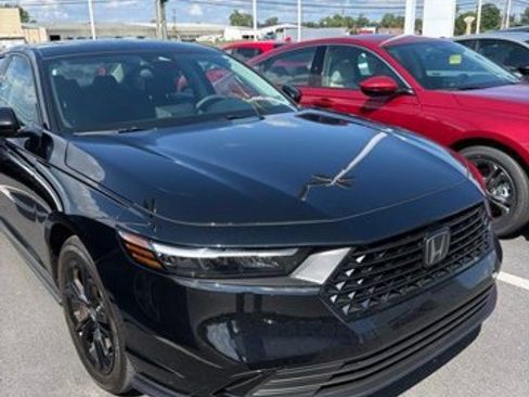 Certified 2025 Honda Accord SE image 14