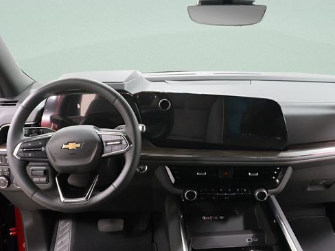 New 2026 Chevrolet Suburban Premier AWD/4WD image 8
