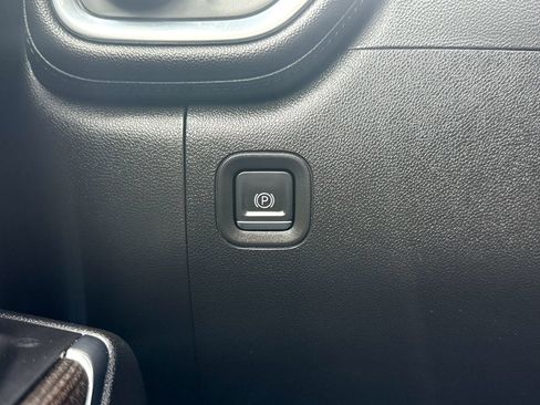 Certified 2021 Chevrolet Silverado 1500 LT Trail Boss w/ Bed Protection Package AWD/4WD image 41