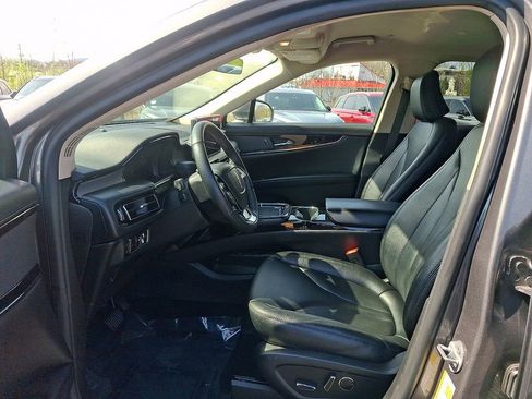 Certified 2023 Lincoln Nautilus AWD image 13