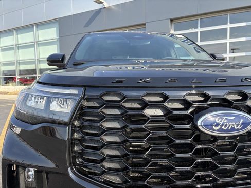 New 2026 Ford Explorer ST image 26