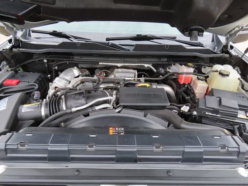 Used 2021 Chevrolet Silverado 2500 LTZ w/ LTZ Plus Package AWD/4WD image 15
