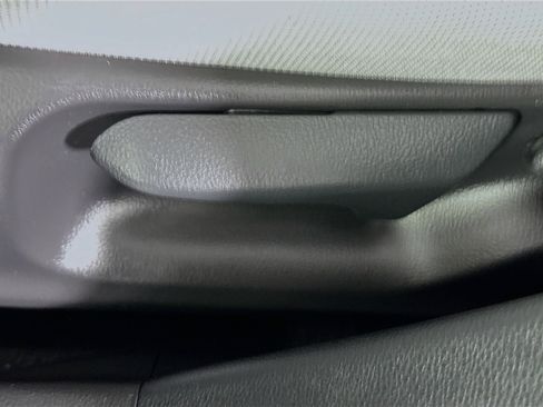 Used 2021 Toyota Corolla LE image 13