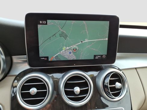 Used 2017 Mercedes-Benz C 300 4MATIC Sedan image 23