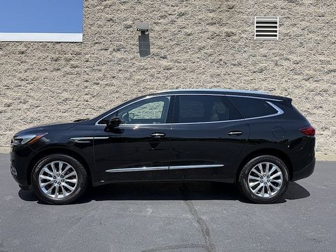 Used 2018 Buick Enclave Premium w/ Experience Buick Package FWD image 5