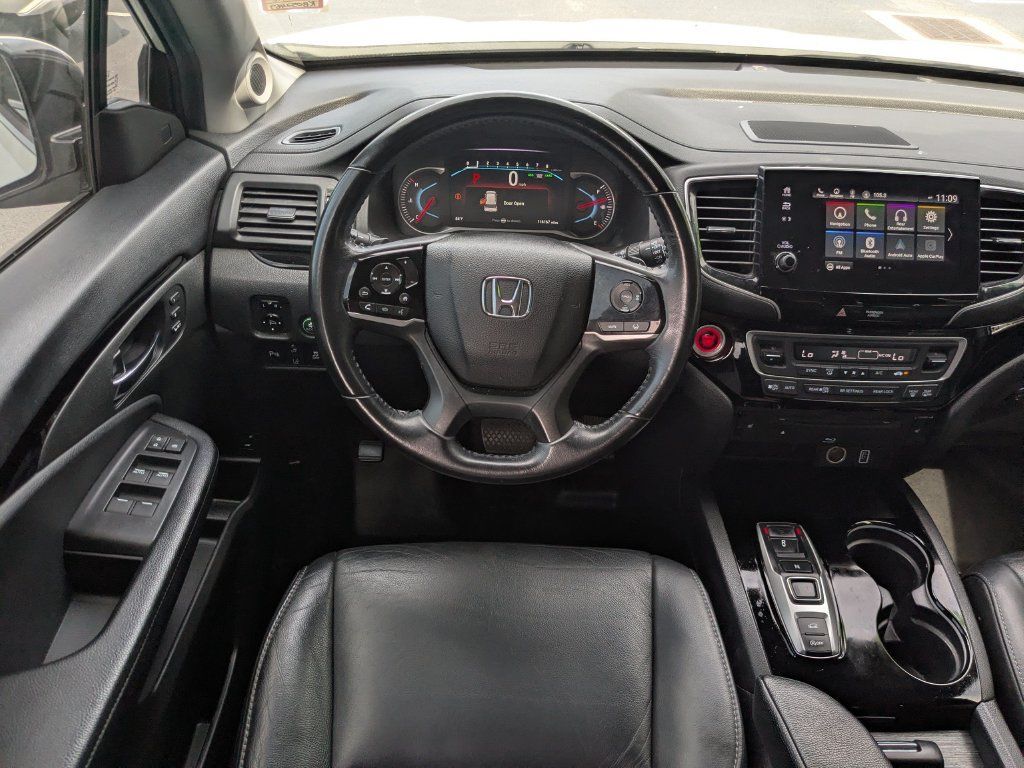 Used 2019 Honda Pilot Touring image 16