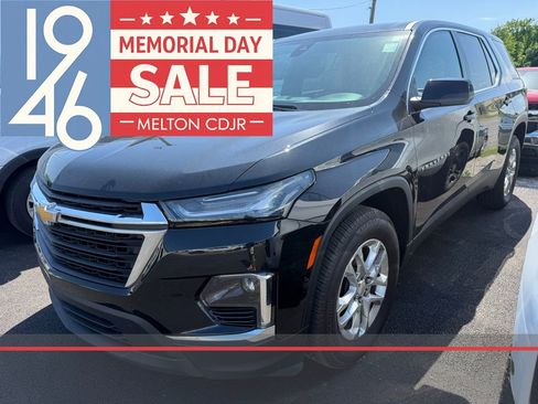 Used 2023 Chevrolet Traverse LS w/ LPO, Cargo Package AWD/4WD image 1