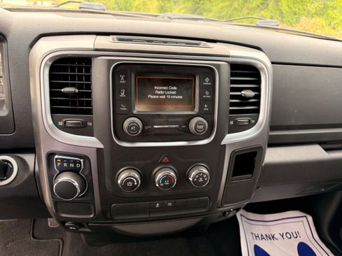 Used 2020 RAM 1500 Classic SLT w/ Luxury Group RWD image 10