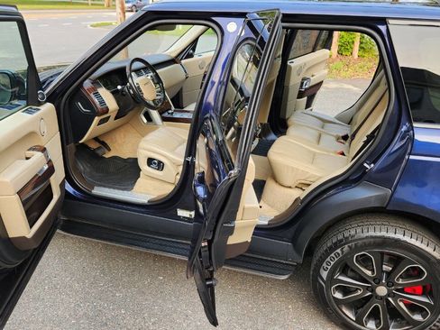 Used 2017 Land Rover Range Rover HSE image 27