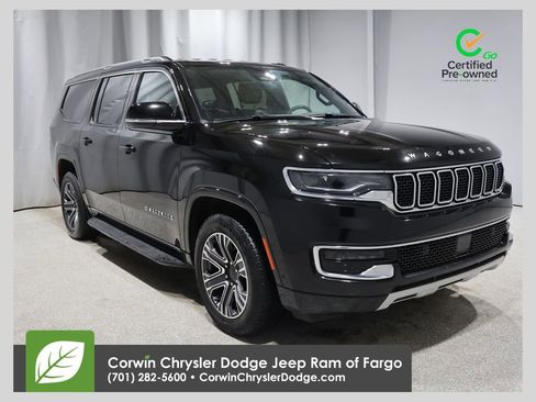 Certified 2024 Jeep Wagoneer L Series II w/ Flexible Seating Group image 1