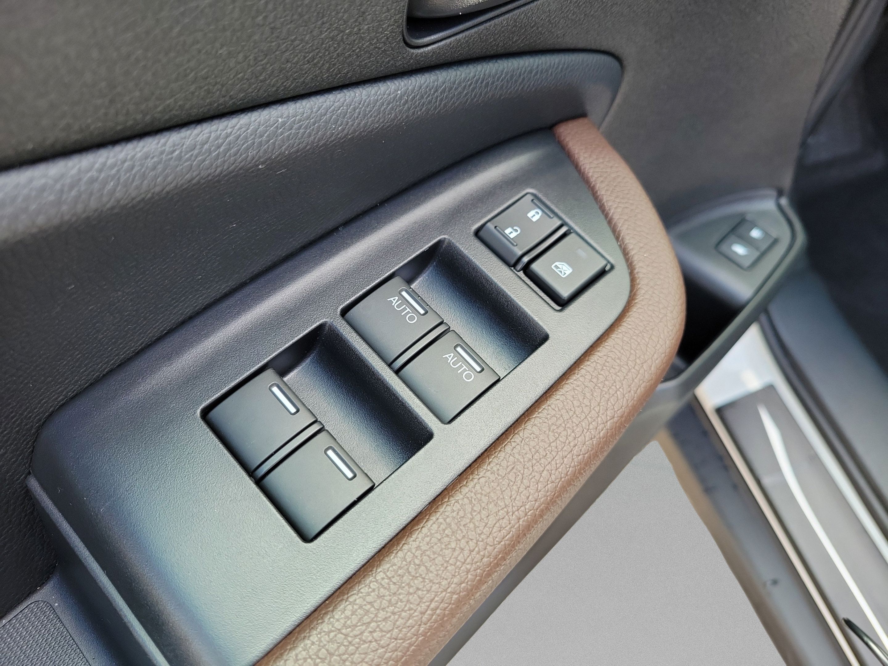 Certified 2025 Honda Passport EX-L image 23
