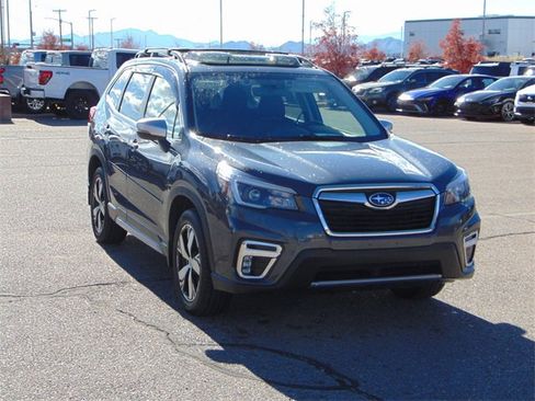 Used 2021 Subaru Forester Touring image 9