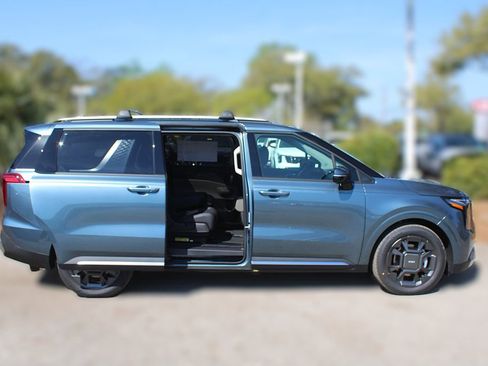 New 2026 Kia Carnival SX image 6