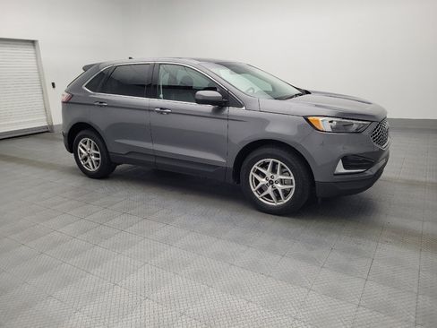 Used 2024 Ford Edge SEL image 11