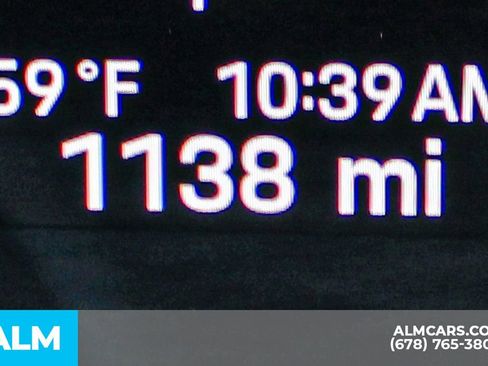 Used 2025 Porsche Cayenne GTS w/ Technology Package image 36