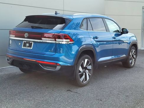 Used 2024 Volkswagen Atlas Cross Sport SE AWD/4WD image 4