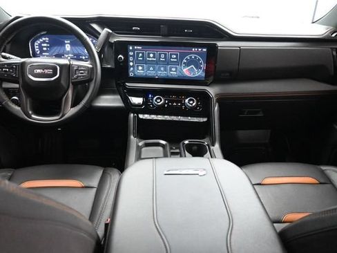 Used 2025 GMC Sierra 2500 AT4 AWD/4WD image 17