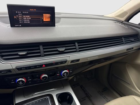 Used 2019 Audi Q7 2.0T Premium Plus w/ Premium Plus Package AWD/4WD image 24