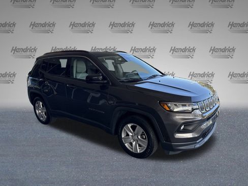 Used 2022 Jeep Compass Latitude w/ Sun and Sound Group image 2