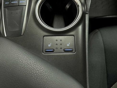 Certified 2023 Toyota Camry LE image 32