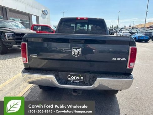 Used 2018 RAM 2500 Laramie w/ Convenience Group AWD/4WD image 9