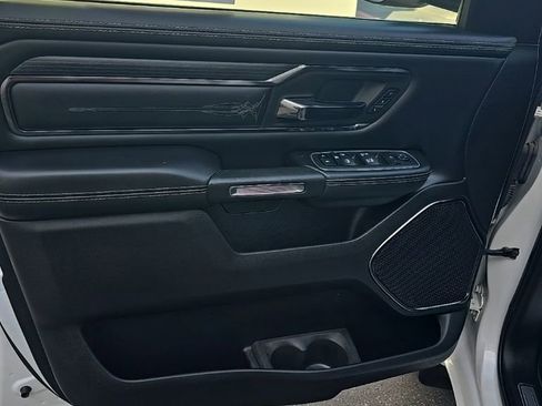 Used 2022 RAM 1500 Limited w/ Body-Colour Bumper Group AWD/4WD image 11