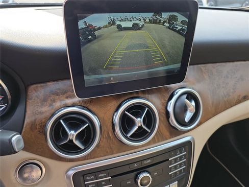 Used 2018 Mercedes-Benz GLA 250 image 30