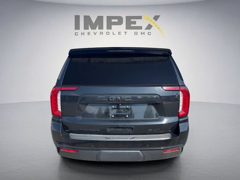 Used 2021 GMC Yukon SLT w/ SLT Premium Package AWD/4WD image 4